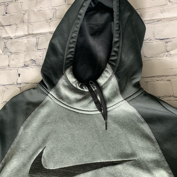 Nike hoodie - Picture 3 of 4